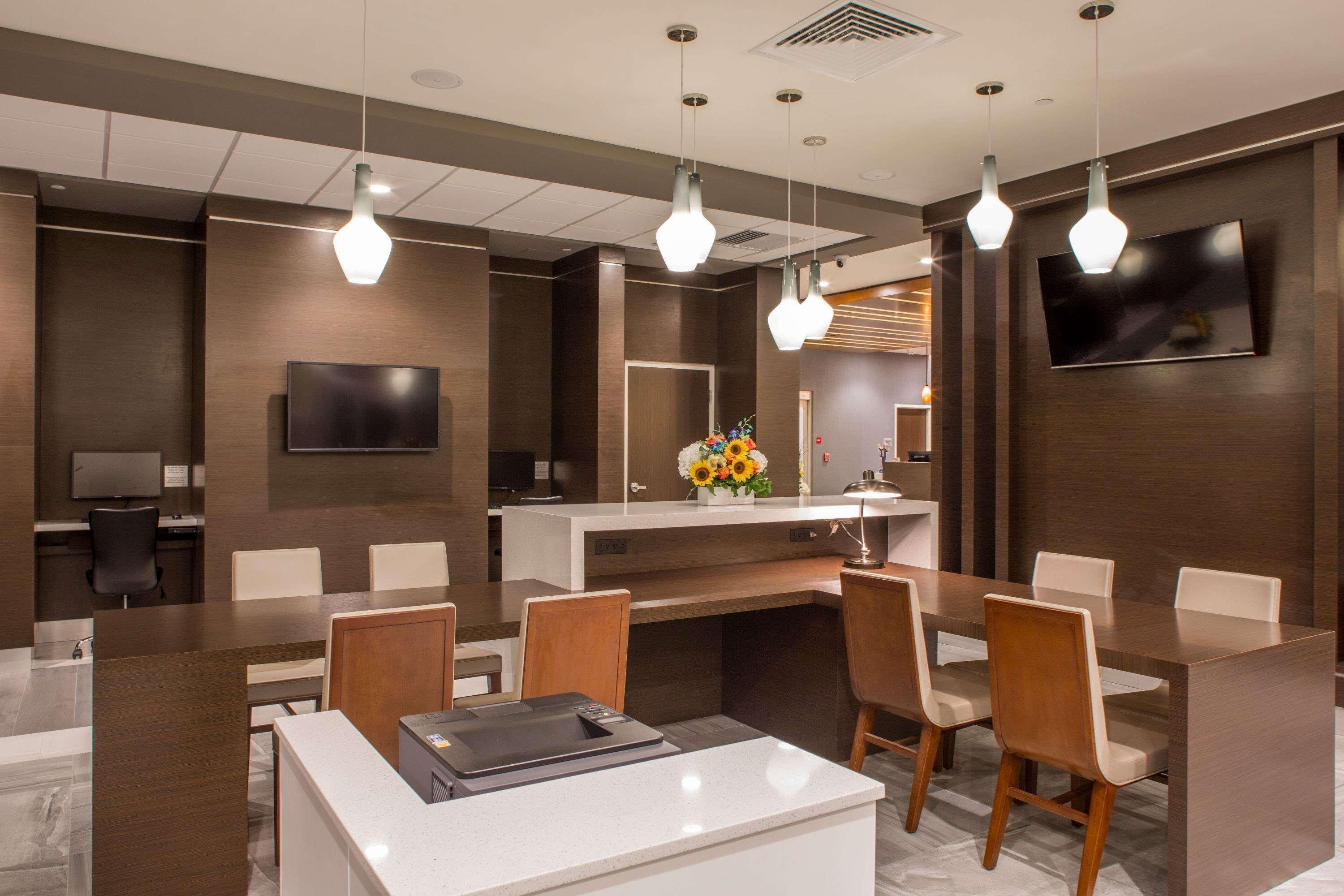 Hotel Wingate By Wyndham Miami Airport à Doral Extérieur photo